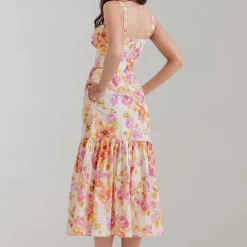 Jurken & Jumpsuits Dames*Lucca - Zomerse gebloemde en uitlopende midi-jurk Roze