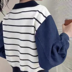 Truien & Vesten Dames*Lujzika - Modieuze Zomersweater met Denim Mouwen voor dames