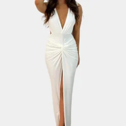 Jurken & Jumpsuits Dames*Magdalena - Stijlvolle damesjurk met diepe v-hals voor de zomer