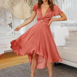 Jurken & Jumpsuits Dames*MINNA - Stijlvolle zomerjurk voor zonnige dagen