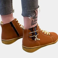 Damesschoenen*Moderne dameslaarzen voor de zomer