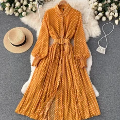 Jurken & Jumpsuits Dames*Nana - Zomerse Maxi-jurk met Stippen en Geplooide Details