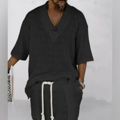 Sets Heren*NICOLÒ - Stijlvol gebreid shirt en shortset voor de zomer