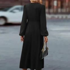 Jurken & Jumpsuits Dames*NOA - Lange zomerjurk met lange mouwen voor dames