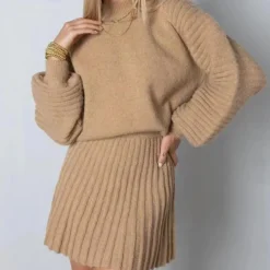 Sets Dames*Norra - Elegante Suède 2-Piece Set voor Vrouwen - Zomerse Stijl