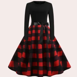 Jurken & Jumpsuits Dames*Odeta - Vrouwelijke Elegantie in Luchtige Zomerjurk