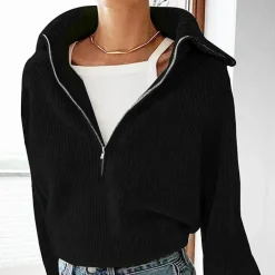 Topjes & Shirts Dames*Olina - Luchtige gebreide zomertop voor dames met stijlvolle halve rits