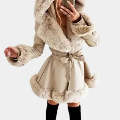 Jassen Dames*Petronela - Luxe damesjack met capuchon