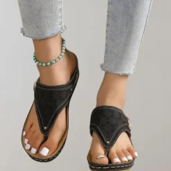 Damesschoenen*Pilvi - Zomerse damespantoffels met sleehak