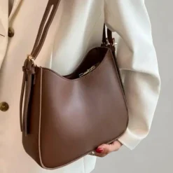 Tassen*Reija - Minimalistische crossbodytas voor de zomer