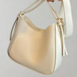 Tassen*Reija - Minimalistische crossbodytas voor de zomer