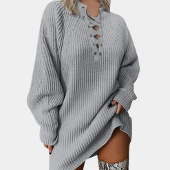 Jurken & Jumpsuits Dames*Rowen - Stijlvolle gebreide damesjurk met verstelbaar lint voor de zomer