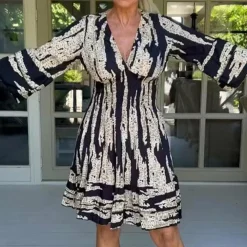 Jurken & Jumpsuits Dames*SAGA - Stijlvolle zomerjurk voor zonnige dagen