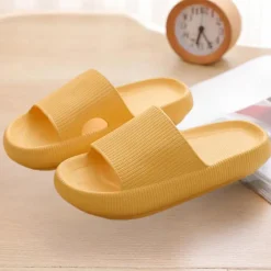 Damesschoenen*Senta - Stijlvolle zomerse pantoffels voor dames