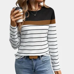 Topjes & Shirts Dames*Solveiga - Gestreept zomers t-shirt voor dames Wit