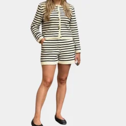 Sets Dames*Tassa - Zomerse Gestreepte Elegantie 2-Delige Set Wit