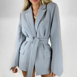 Blazers & Blouses Dames*Thalassa - Elegante zomerblazer met riem voor dames