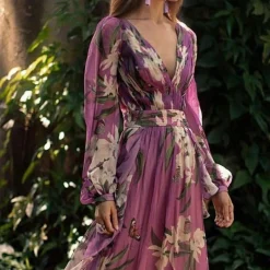 Jurken & Jumpsuits Dames*TORILL - Elegante maxi-jurk voor de zomer Paars