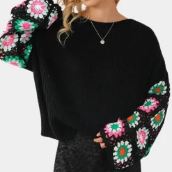 Truien & Vesten Dames*VICTORIA - Geraffineerd Zomerse Bloementrui voor Dames Zwart