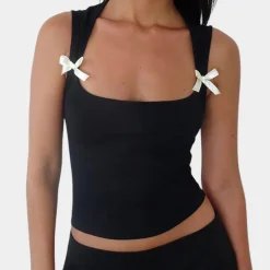 Topjes & Shirts Dames*Zomerse klassieke damestop met lint