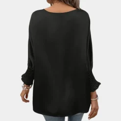 Blazers & Blouses Dames*Zuzanka - Eenvoudige damesblouse met ronde hals voor de zomer Zwart